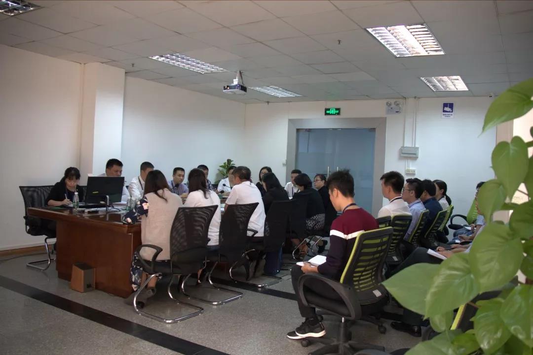 强化廉洁履职意识 积极向党组织靠拢